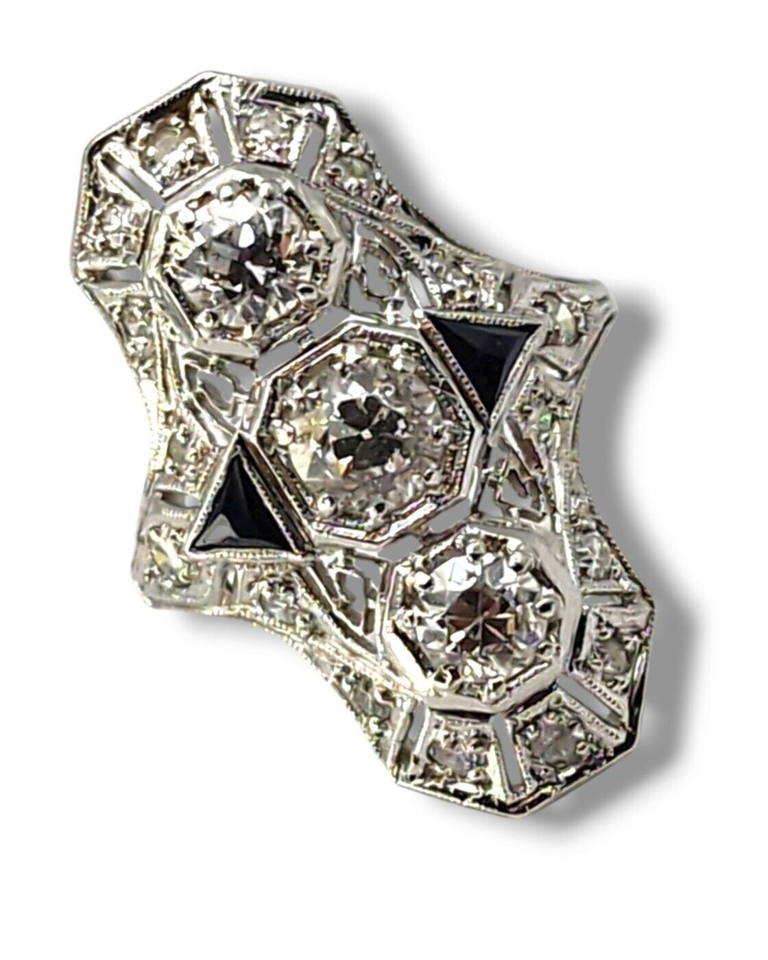 Gorgeous Art Deco 18K White Gold Ring 1.50 Carats
