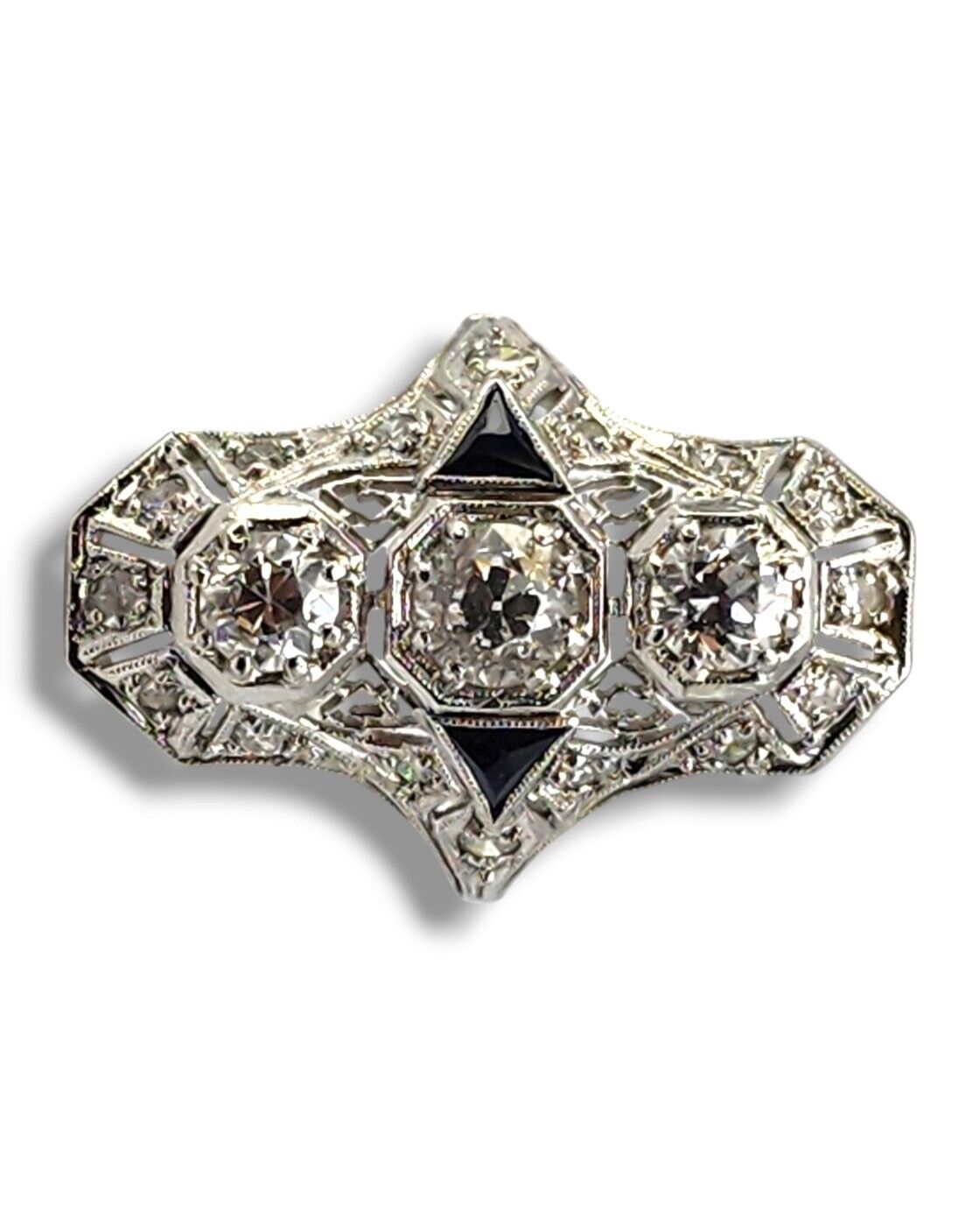Gorgeous Art Deco 18K White Gold Ring 1.50 Carats