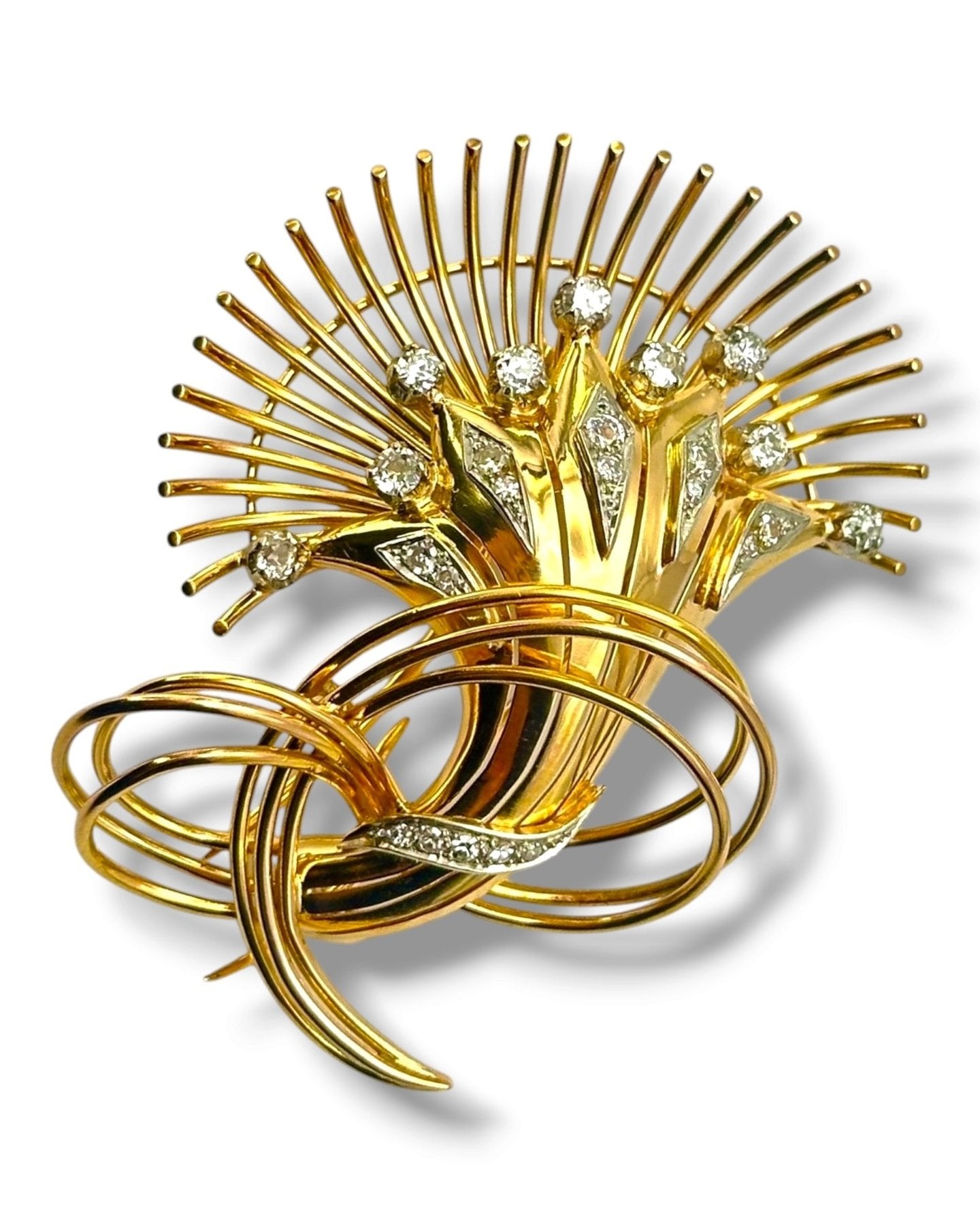 18K Yellow Gold Brooch with 0.92ct. Diamonds