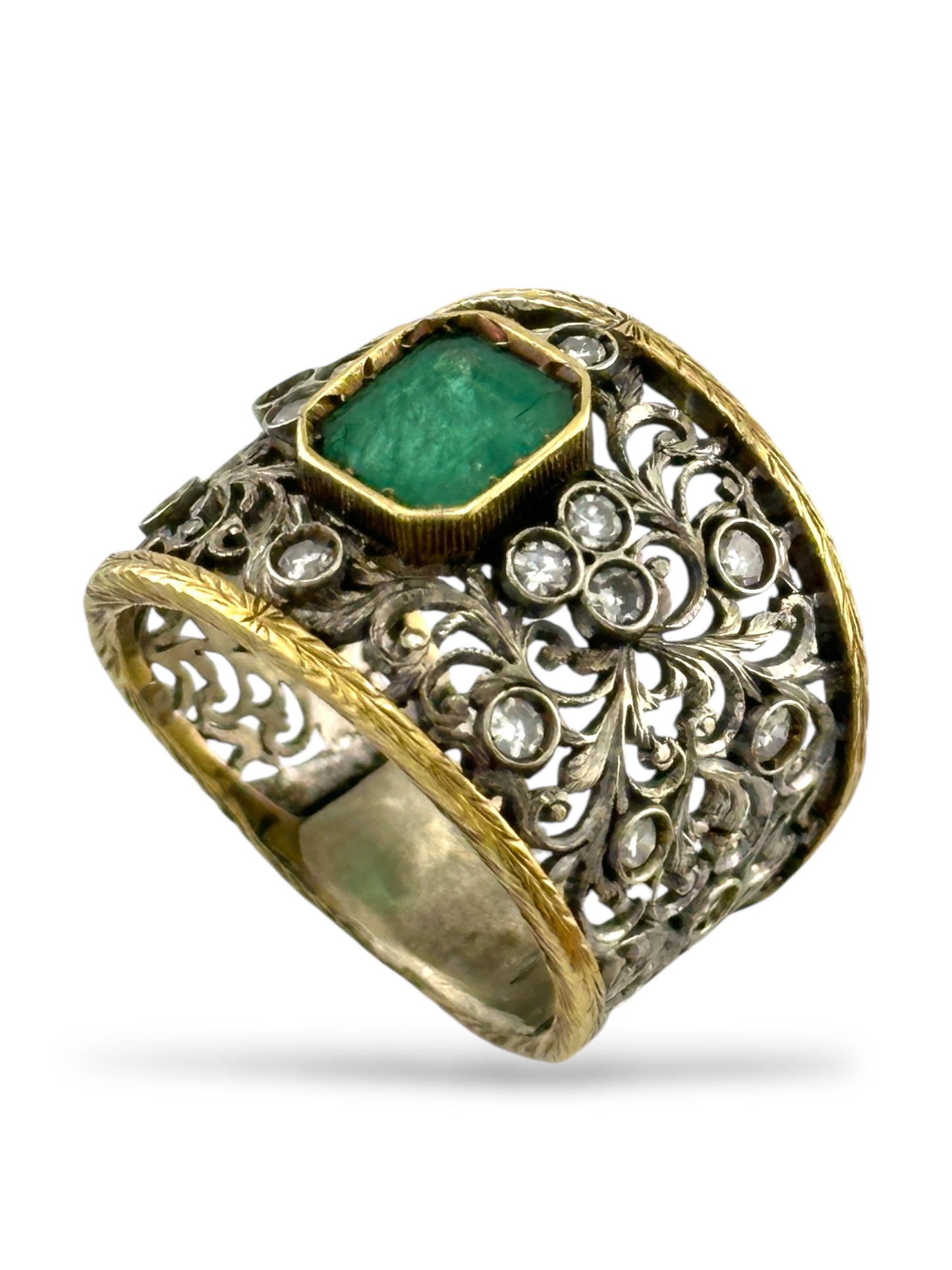 14K Yellow Gold Art Deco Style Ring with Diamonds and Emerald