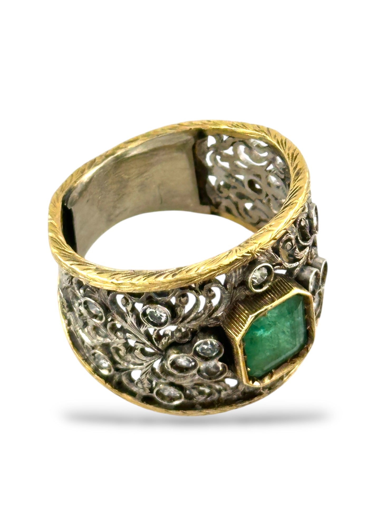 14K Yellow Gold Art Deco Style Ring with Diamonds and Emerald