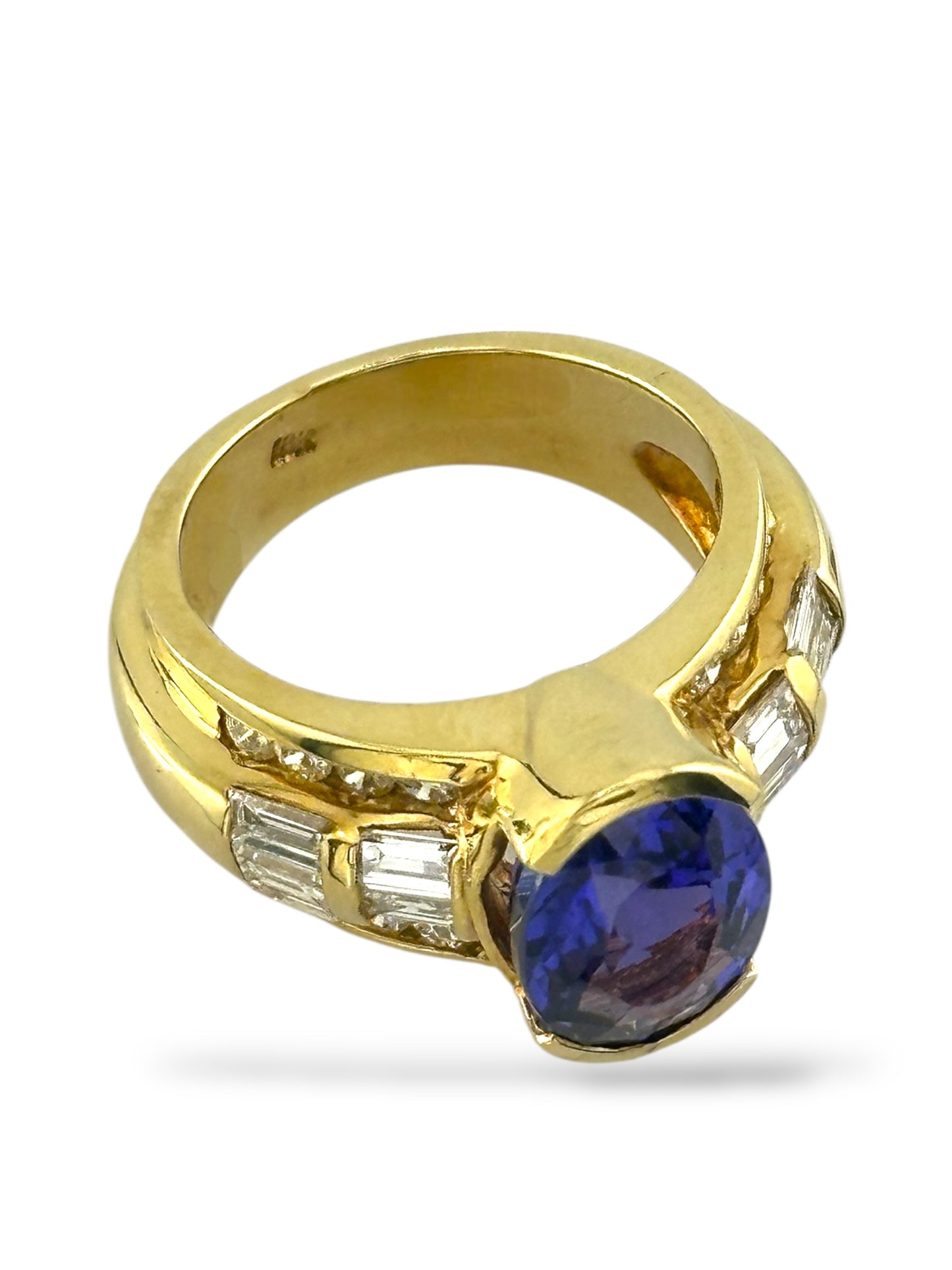 18K Yellow Gold Ring with 0.36ct. Diamonds and Amethyst