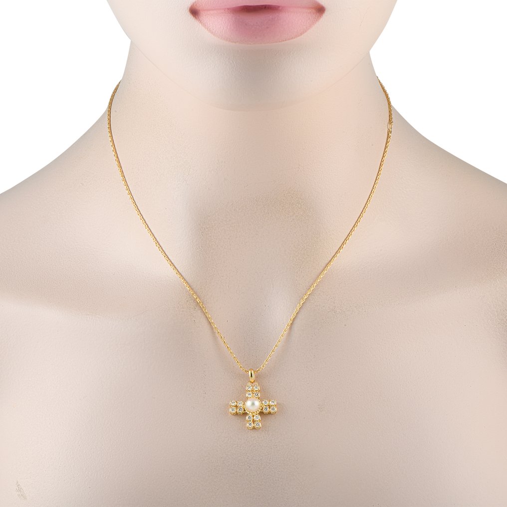 Christian Dior - Necklace with pendant - 18 kt. Yellow gold, Lavish 18K Yellow Gold 0.55ct Diamond and Pearl Pendant Necklace - 0.55ct. tw.