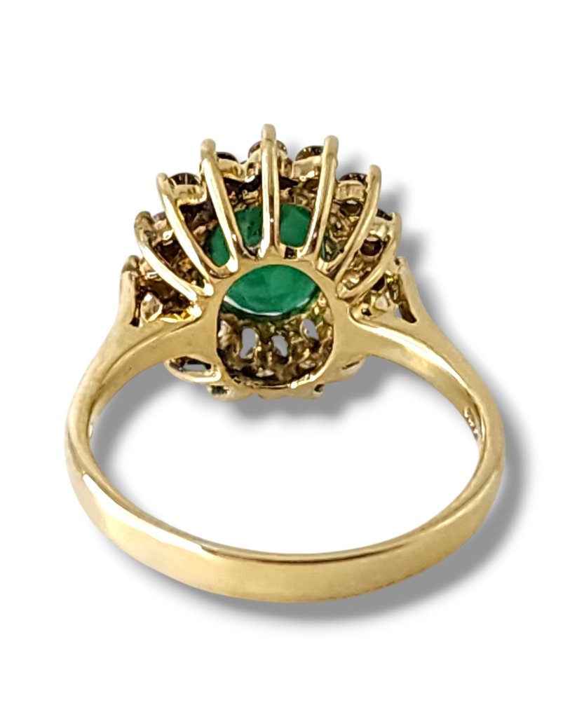 Ring - 18 kt. Yellow gold, Beautiful 18k Gold Emerald and Diamond Women's Ring 1.0Ct Emerald - Diamond
