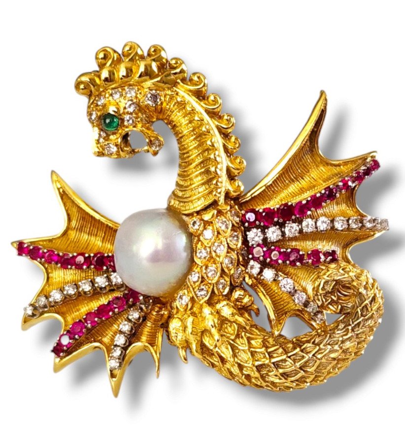 Brooch - 18 kt. Yellow gold, Gorgeous 18k Gold Diamond Sapphire Dragon large Brooch Pin