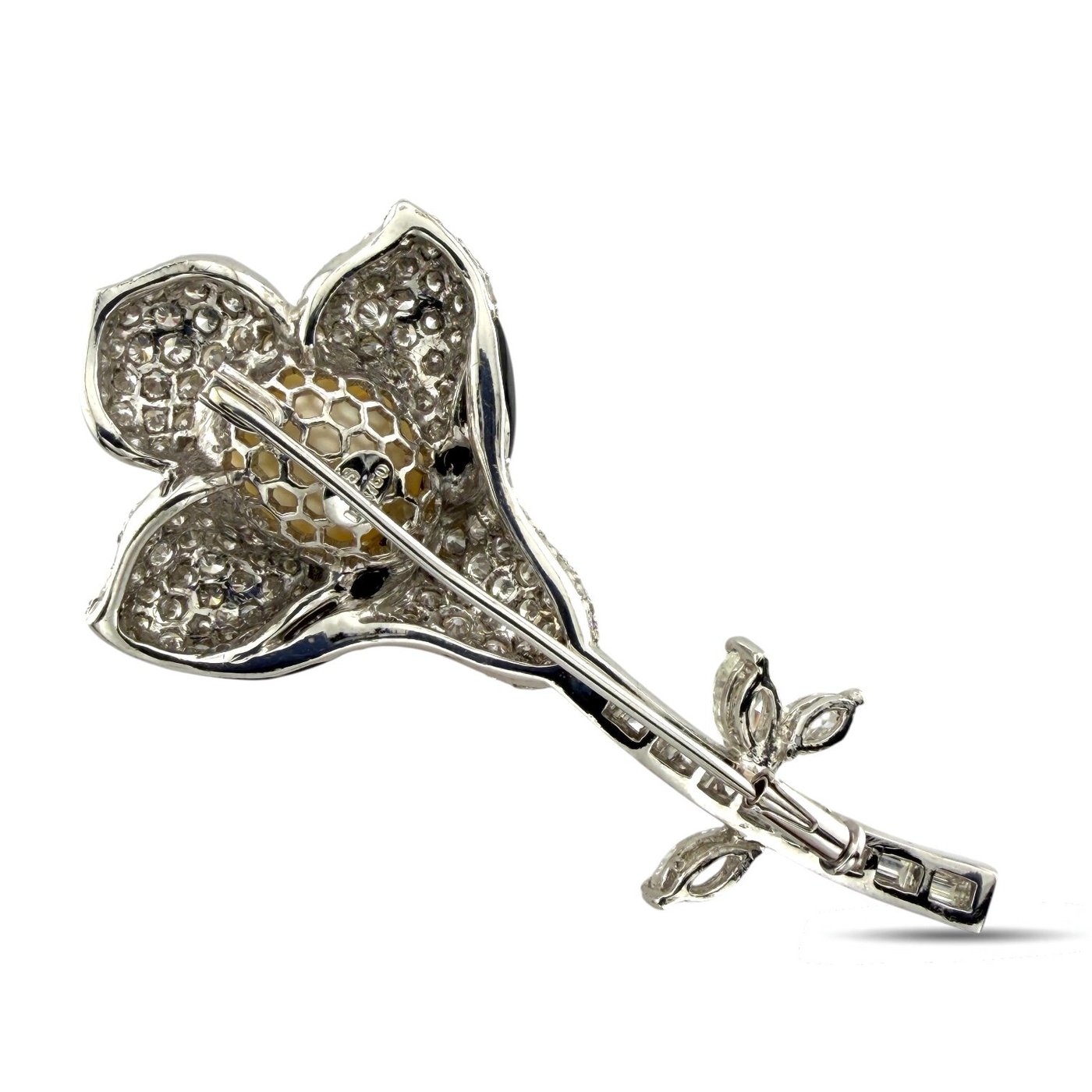 18K White Gold and 5.61ct Diamond Flower Brooch