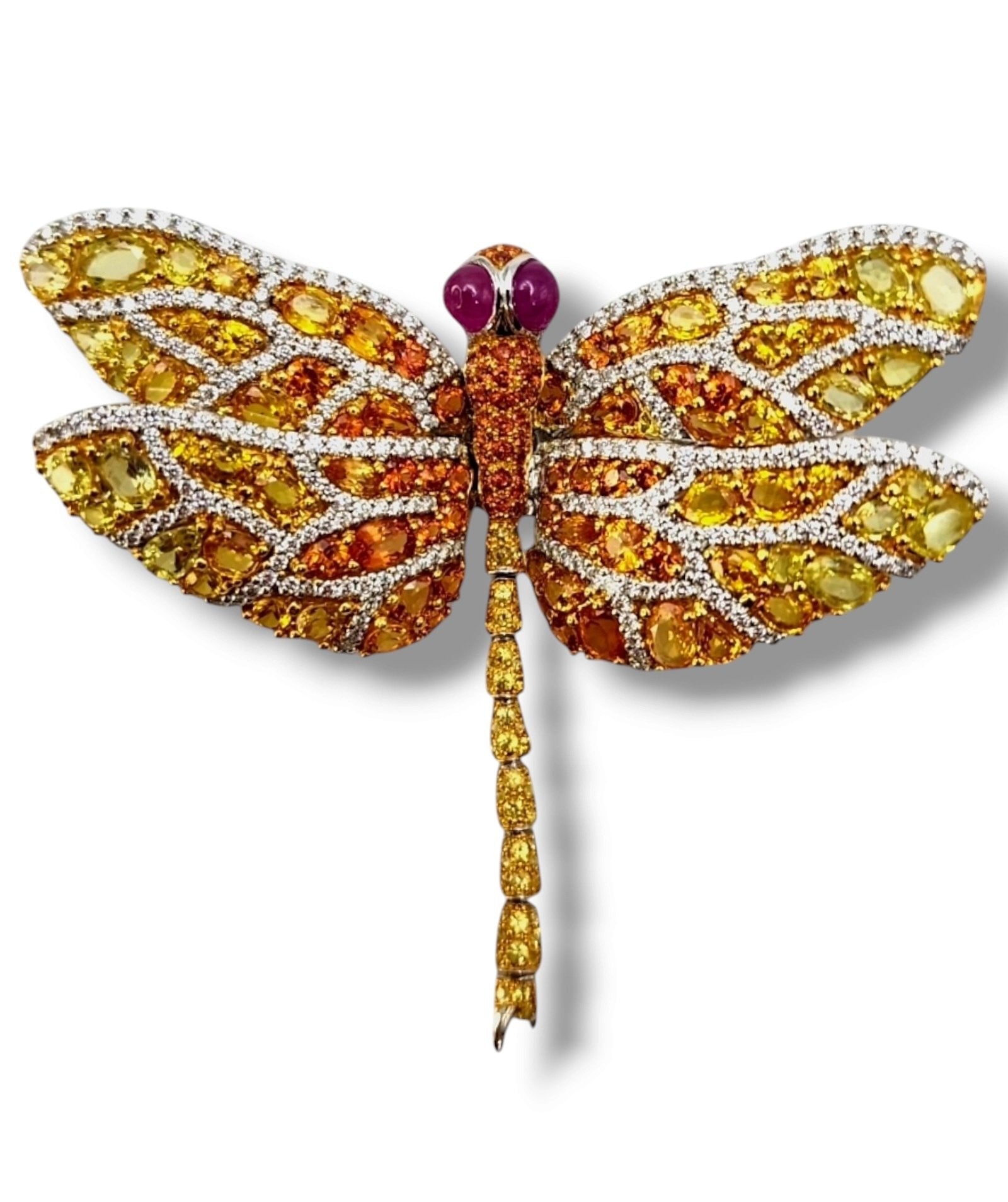 Brooch - 18 kt. Yellow gold, Beautiful Vintage 18K Gold Dragonfly Brooch Embezzled with Large Orange Sapphires and Diamonds Diamond (Natural)  - Sapphire