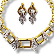 Necklace - 18 kt. Yellow gold, Gorgeous 18K Gold Rectangle Shaped Necklace Earrings Set with Diamonds 6.30 Carats - 6.30ct. tw. Diamond (Natural)