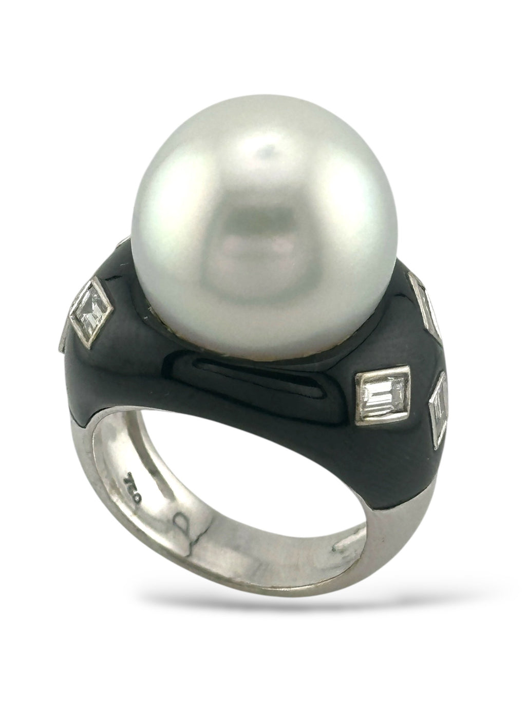 Art Deco 18K White Gold Ring with Pearl, Onyx and Emerald-Cut Diamonds