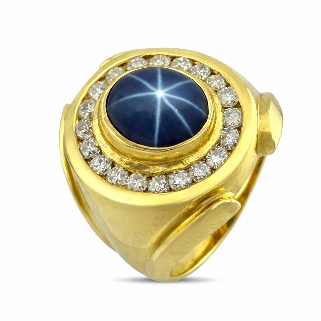 14K Yellow Gold 4.5ct Natural Star Sapphire and 0.57ct Diamond Ring