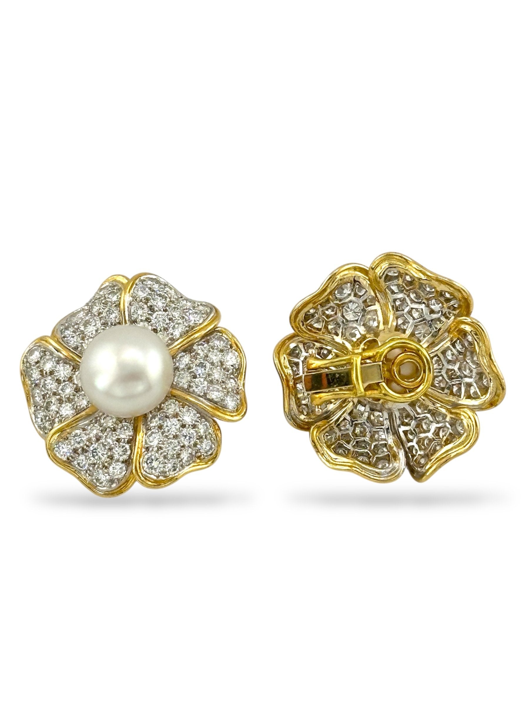 18K Gold and 11ct Diamonds Earrings
