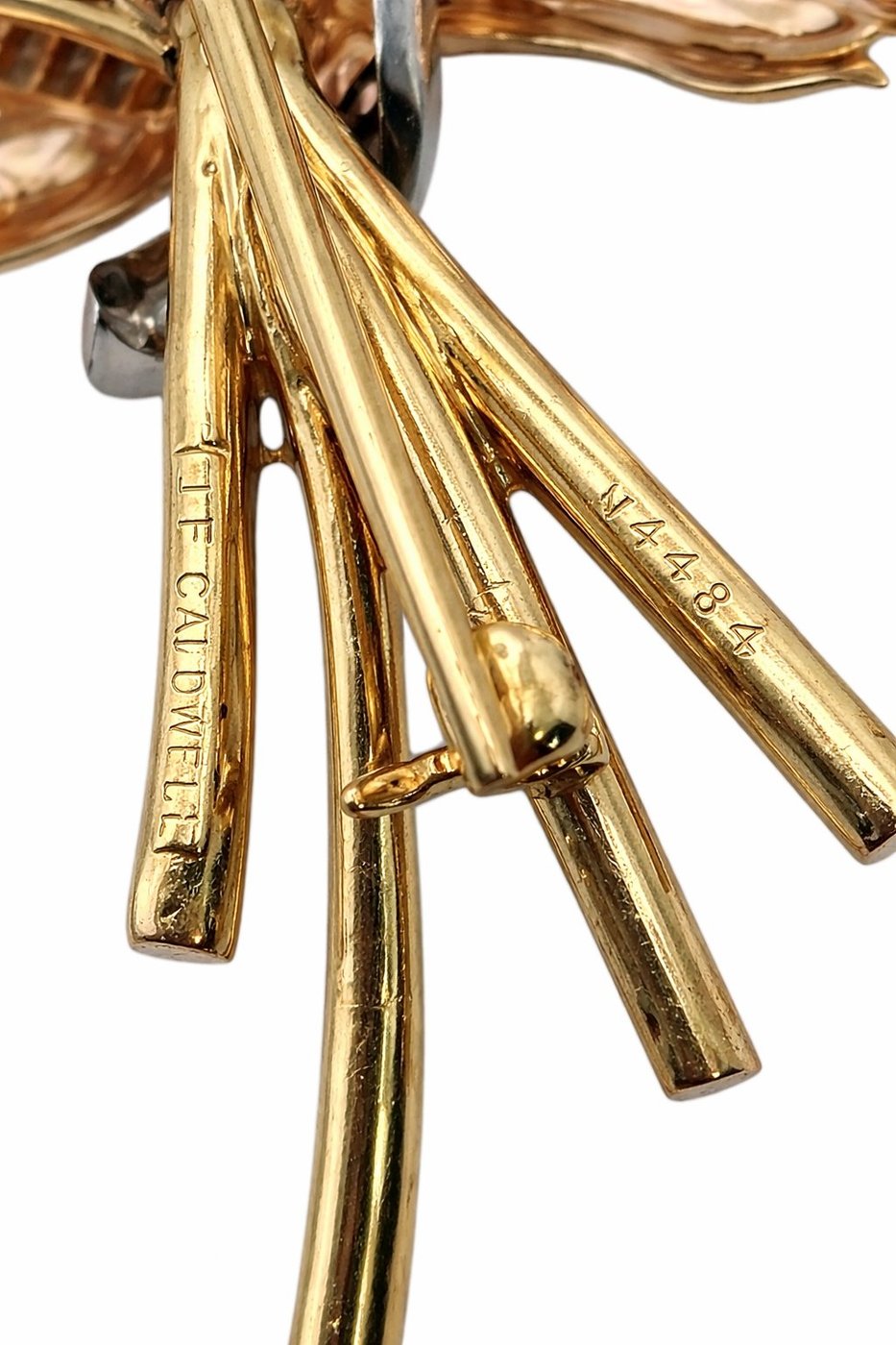 J.E. Caldwell and Co. 18K Gold 1ct Diamond and 2.3ct Sapphire Brooch