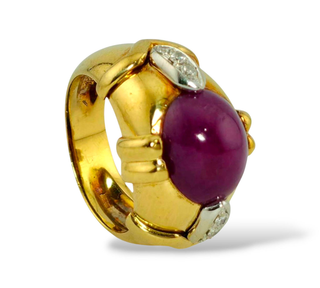 18K Yellow Gold Ring with Large Ruby and Diamonds