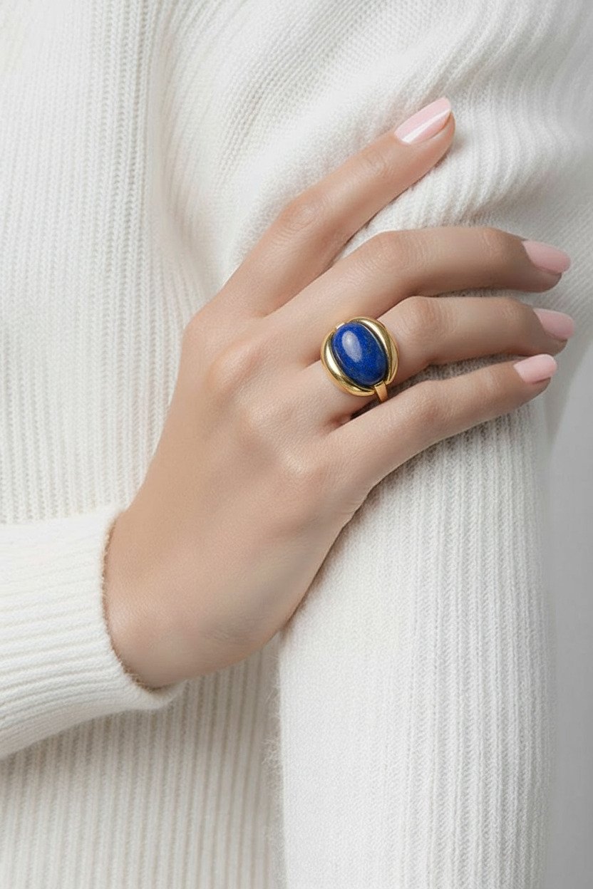 Cartier - 18 kt. Yellow gold,  Cartier 18K Yellow Gold Lapis Lazuli Ring  Lapis lazuli
