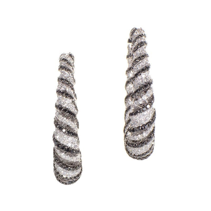 18K White Gold Zebra Hoop Earrings – This pair of hoop earrings are fun and flirty