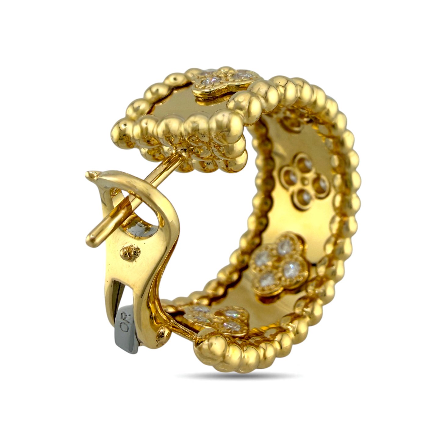18k yellow gold hoop earrings with hinge and clover diamond detail