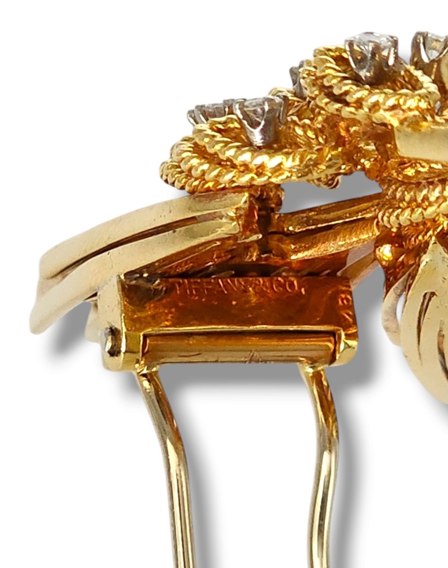 Tiffany & Co. - Brooch - 18 kt. Yellow gold, TIFFANY & CO 18K Gold Large Pin Brooch with Diamonds -  0.45ct. tw. Diamond (Natural)