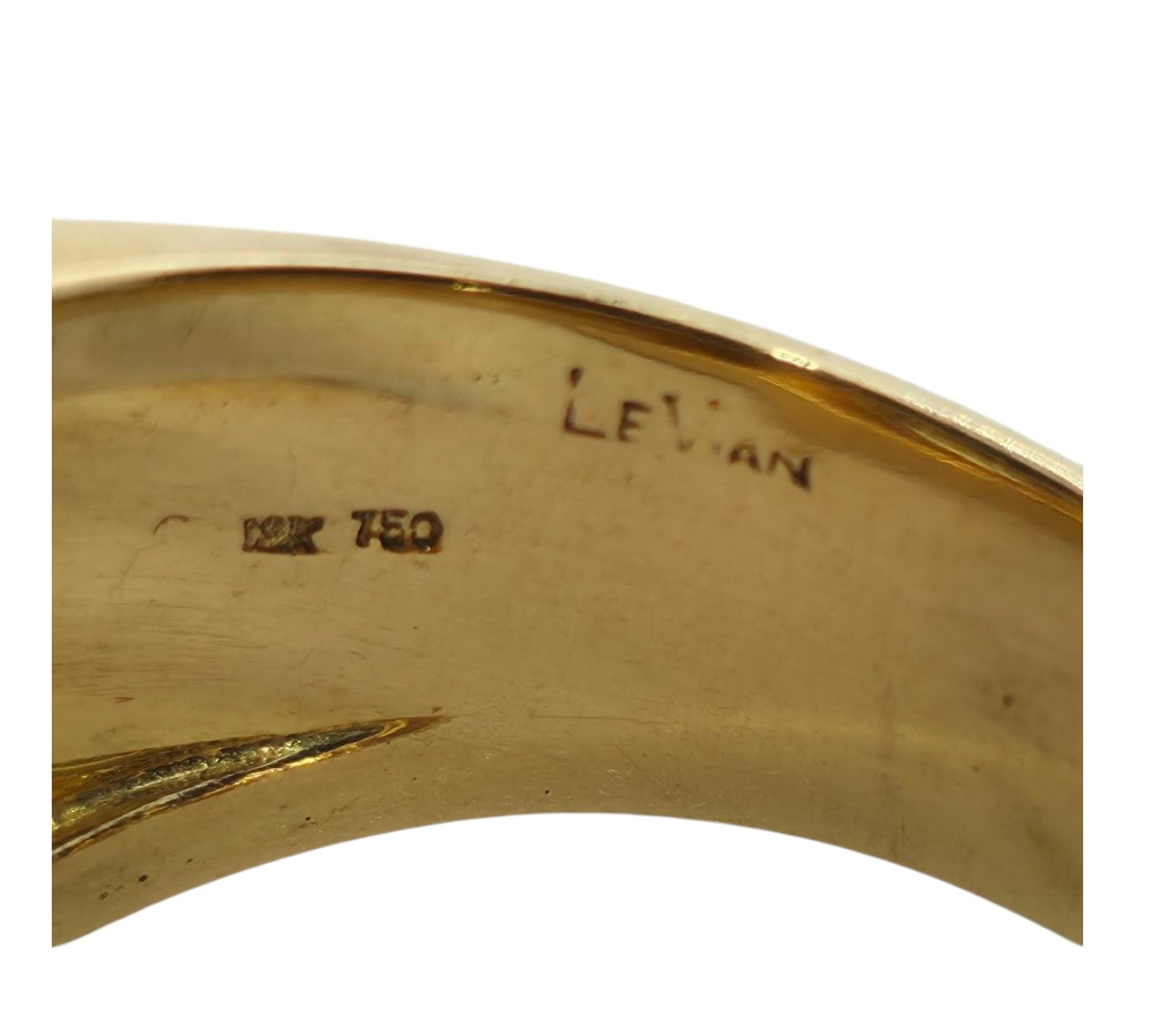 Le Vian 18K yellow gold ring inside band with maker mark and 750 stamp