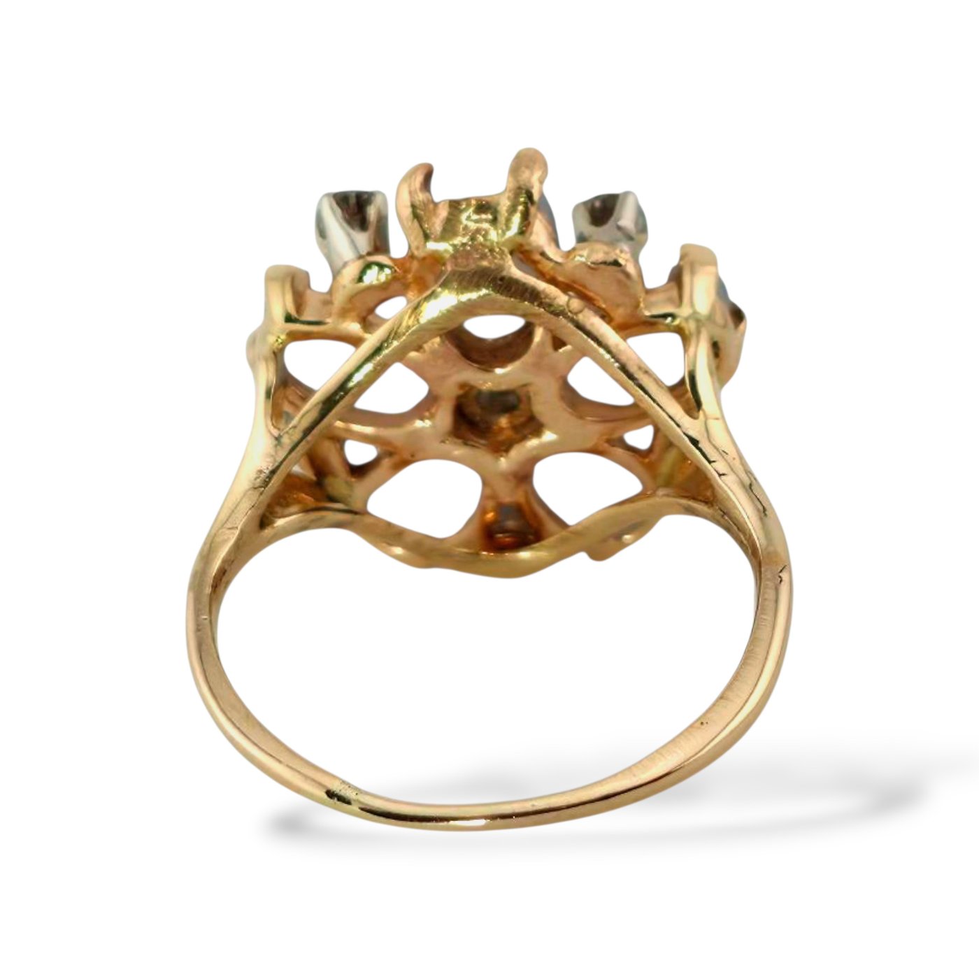 14K Yellow Gold Flower Design Ring with Diamonds