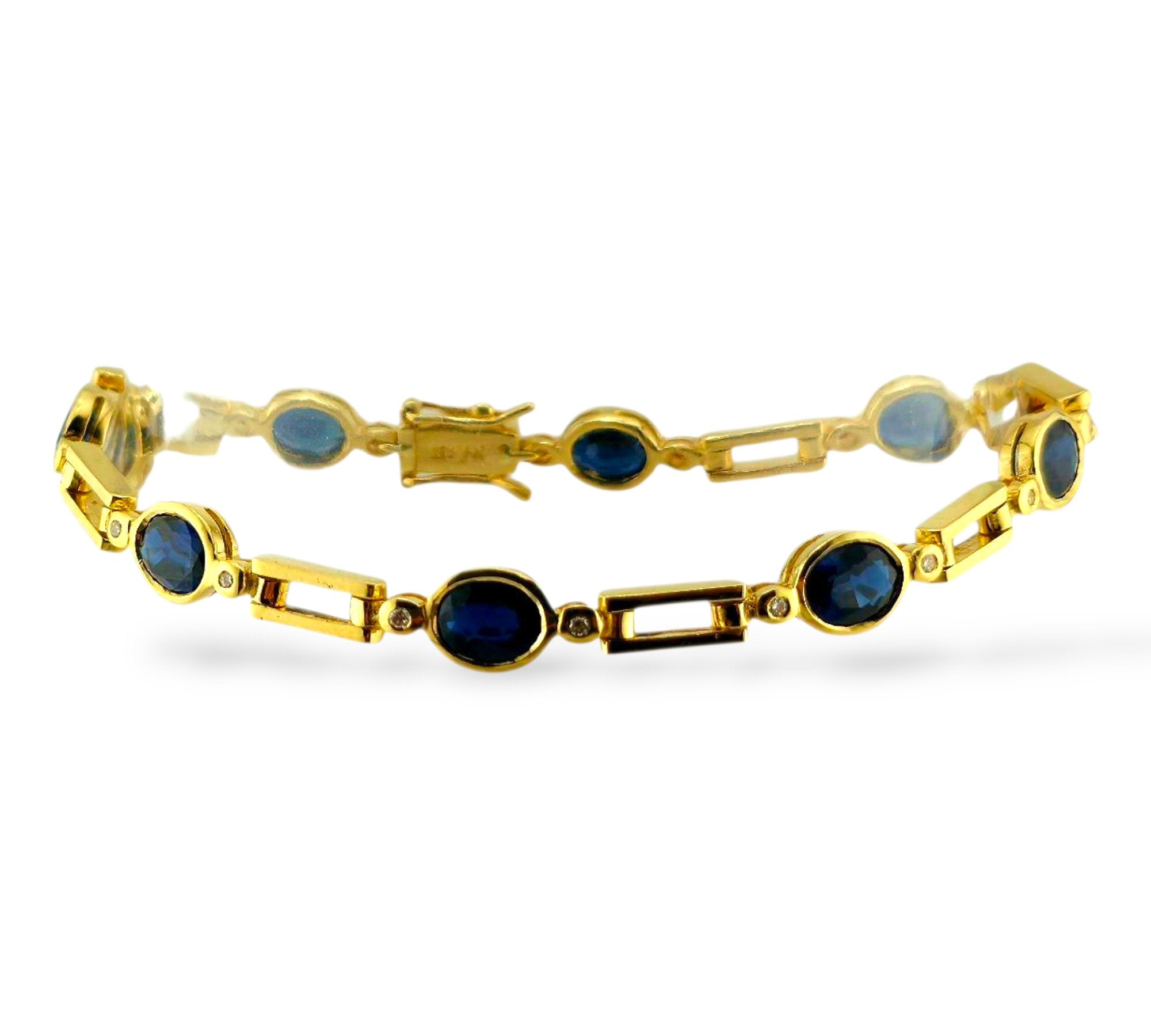 18 kt. Yellow gold,  18K Yellow Gold Bracelet with Oval Sapphires & Round Diamonds