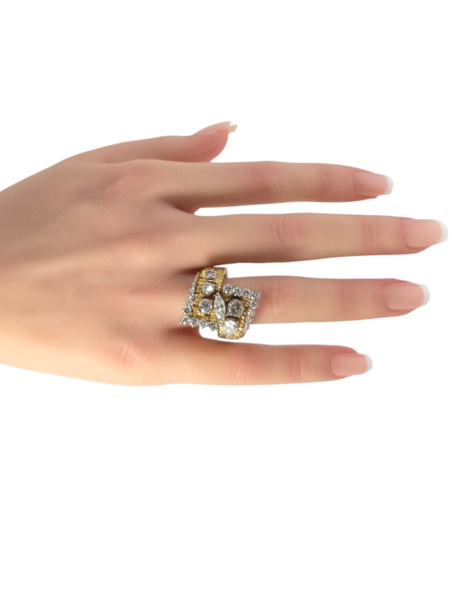 14K Yellow Gold Ring and 2.52ct Diamonds