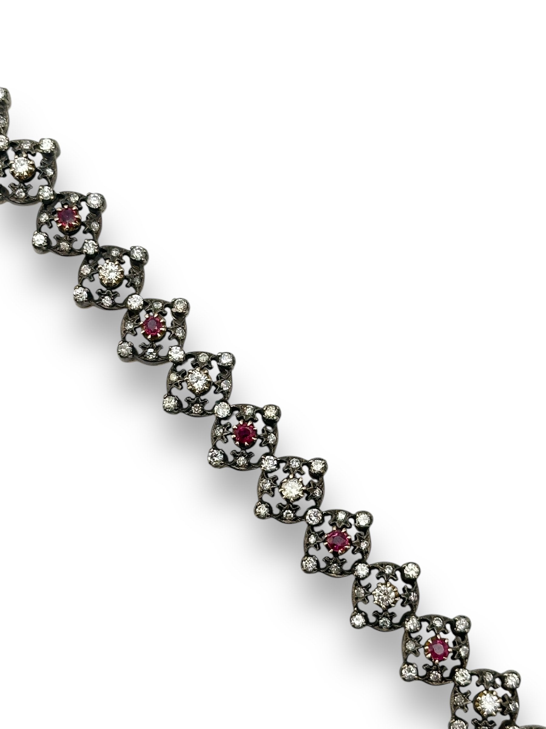 14 kt. Yellow gold, Very Unique Antique 14k Gold and Diamond  Women's Bracelet  3.57 Carats  Diamond (Natural)