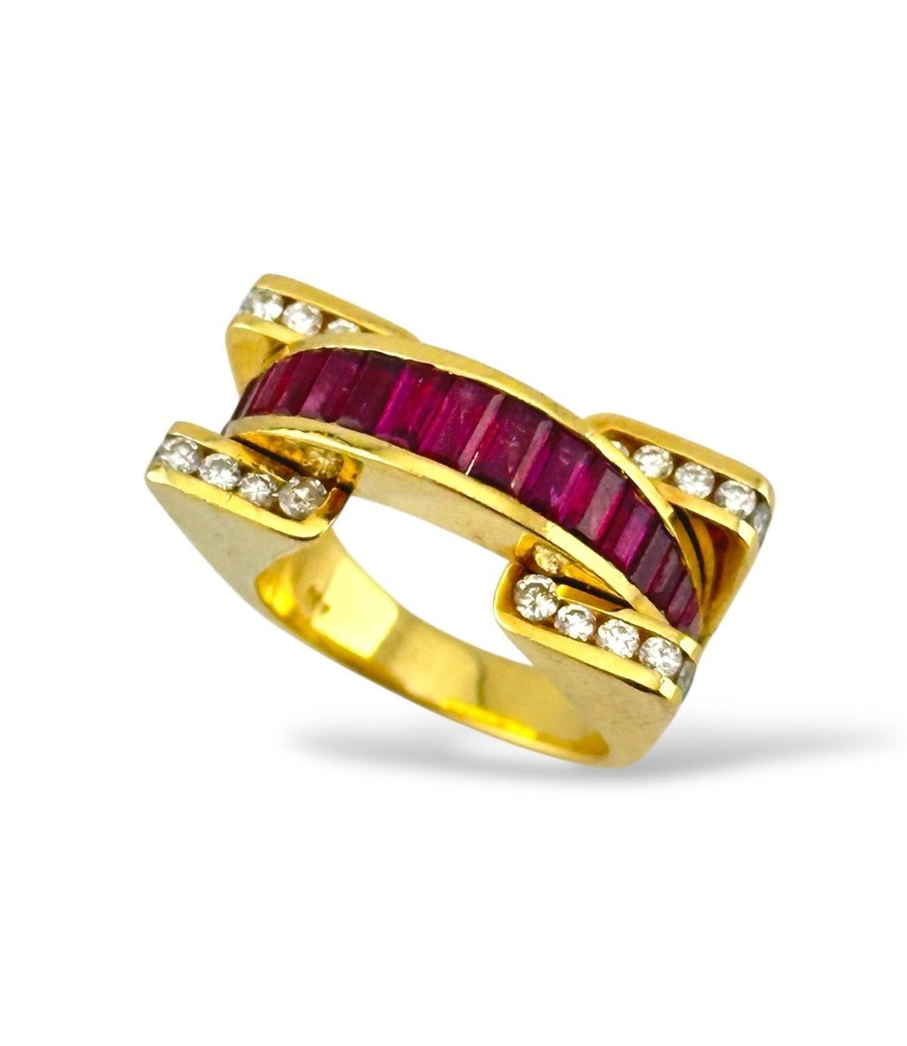 18K Yellow Gold Ring with Rubies and Diamonds