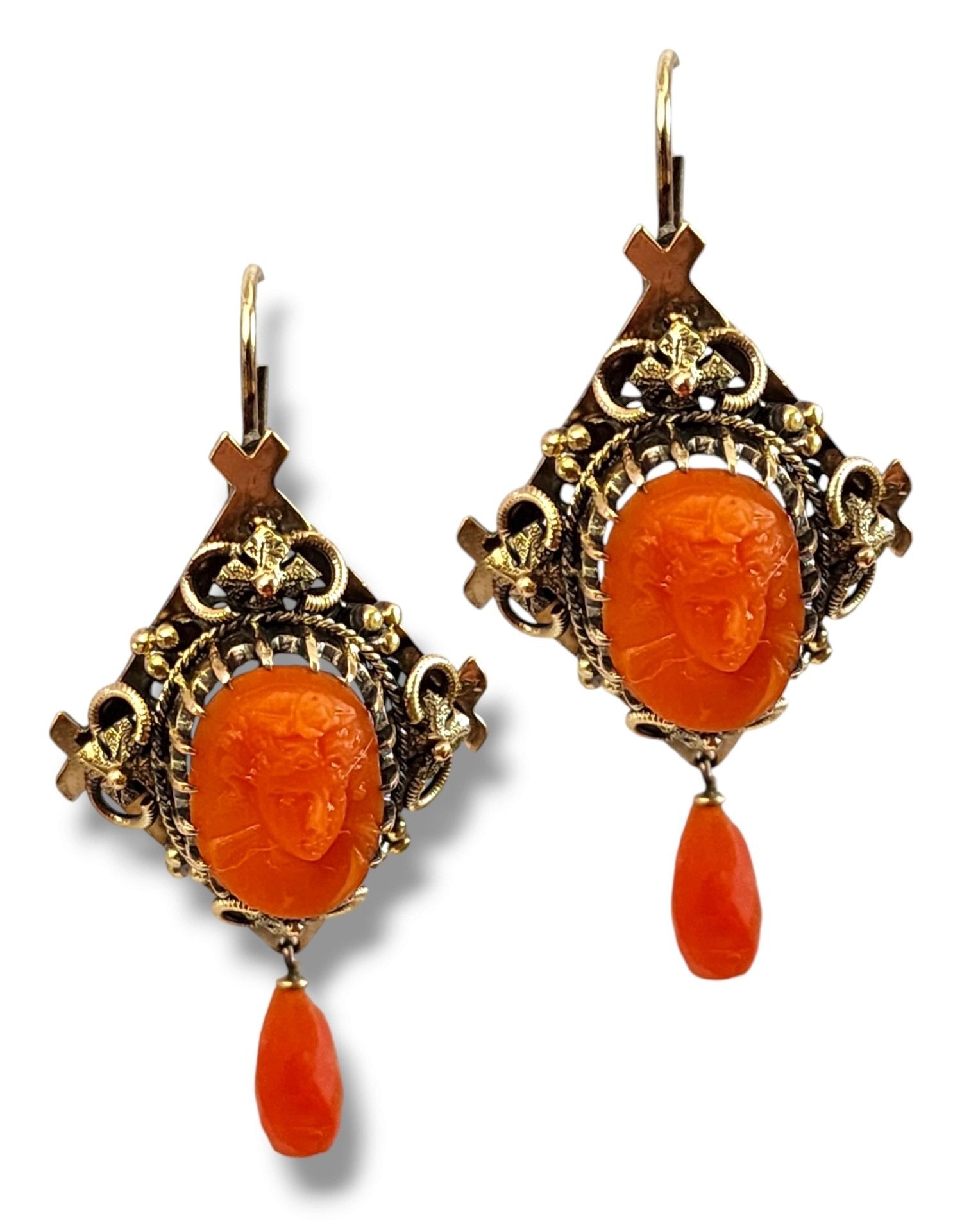 14 kt. Yellow gold, Victorian 14K Carved Coral Cameo Set Pendant, Brooch Earrings Set