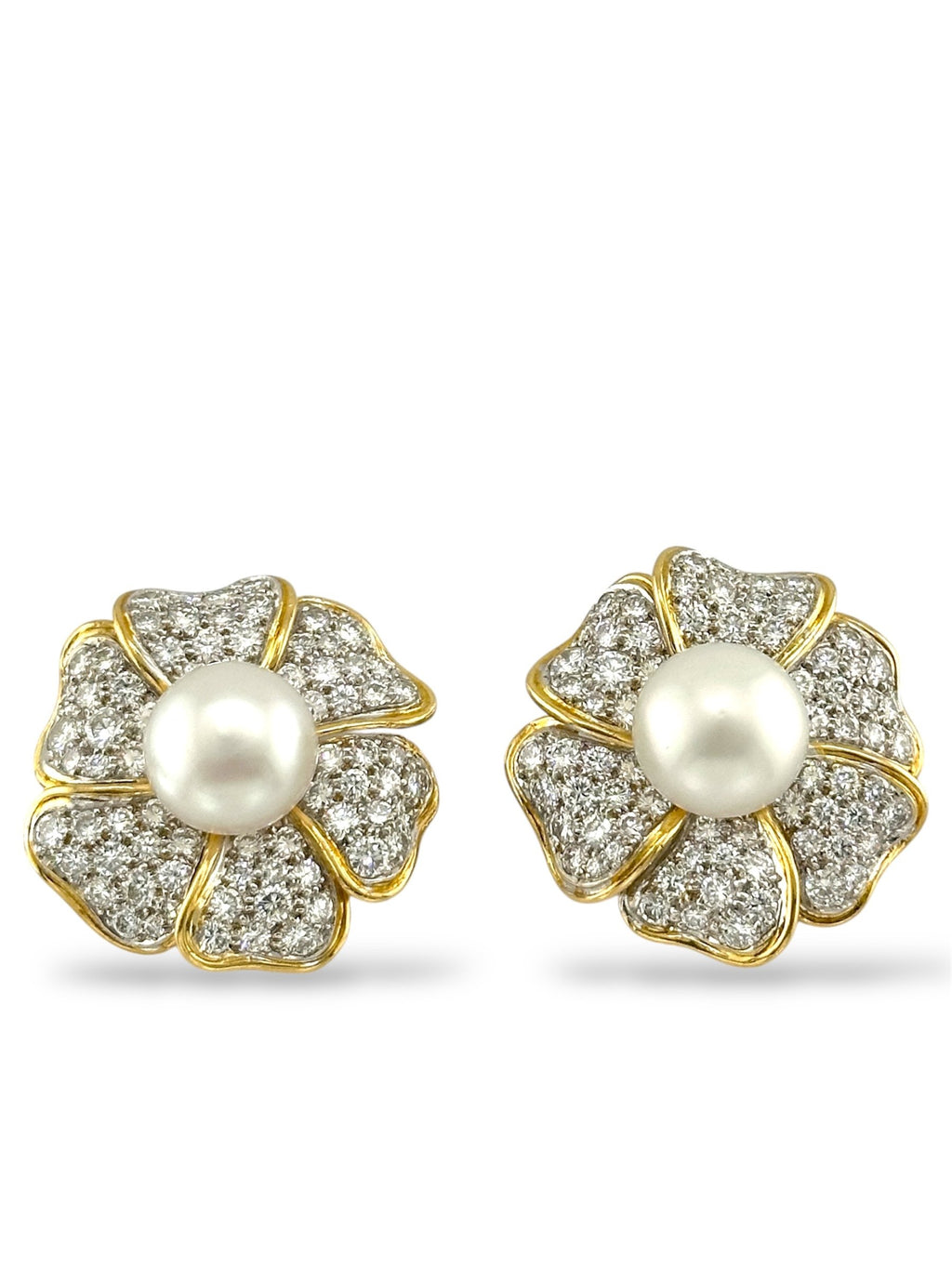 18K Gold and 11ct Diamonds Earrings