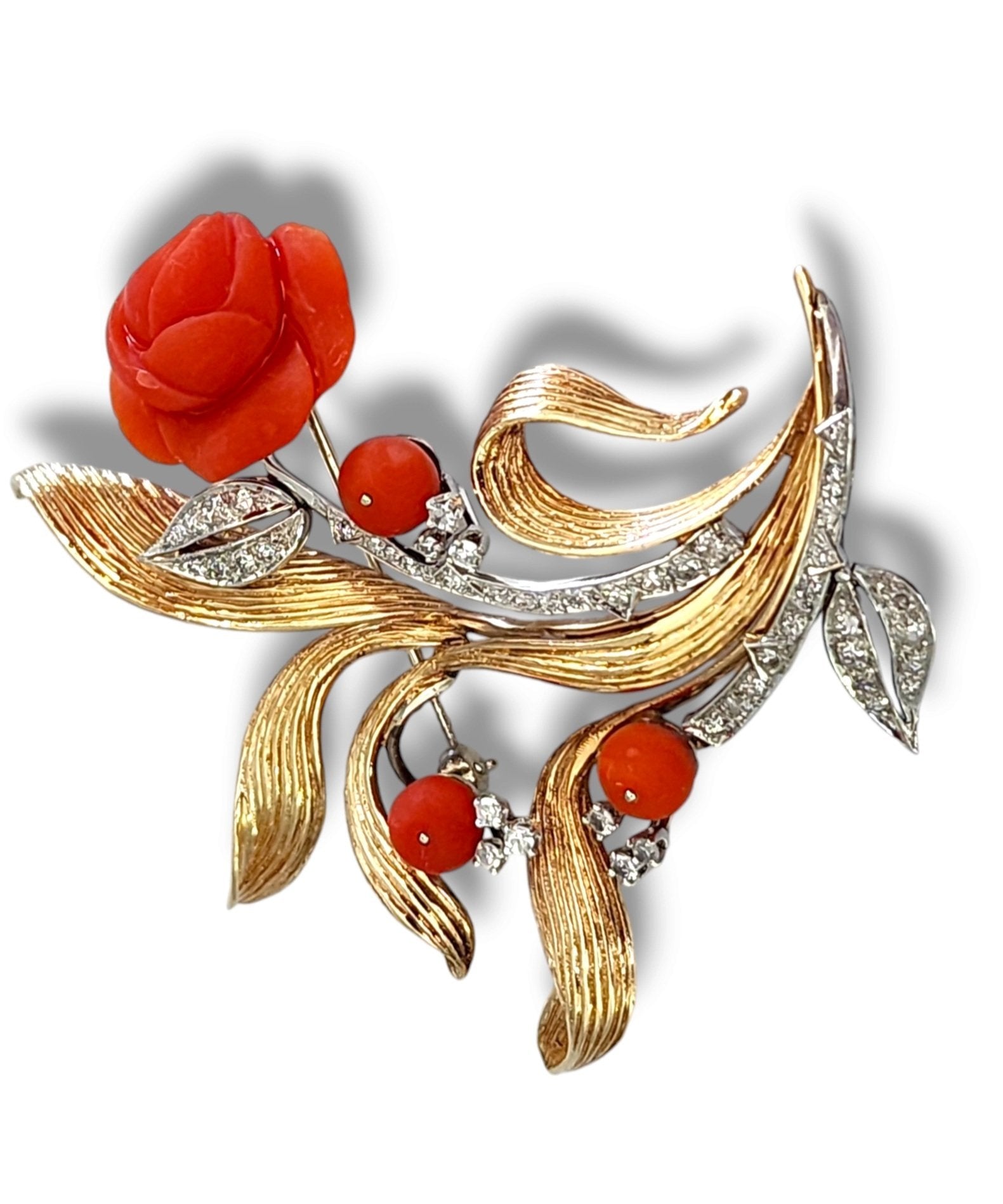 Brooch - 14 kt. Yellow gold, Lovely Rare  14k Gold &  Diamond Rose Flower  Brooch -  0.70ct. tw. Diamond (Natural)