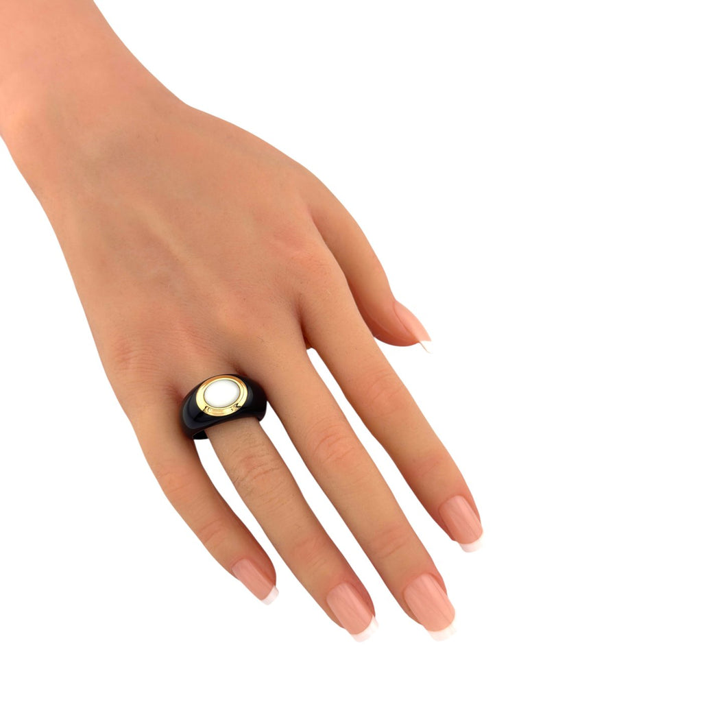 14K Yellow Gold Onyx and Mother of Pearl Ring
