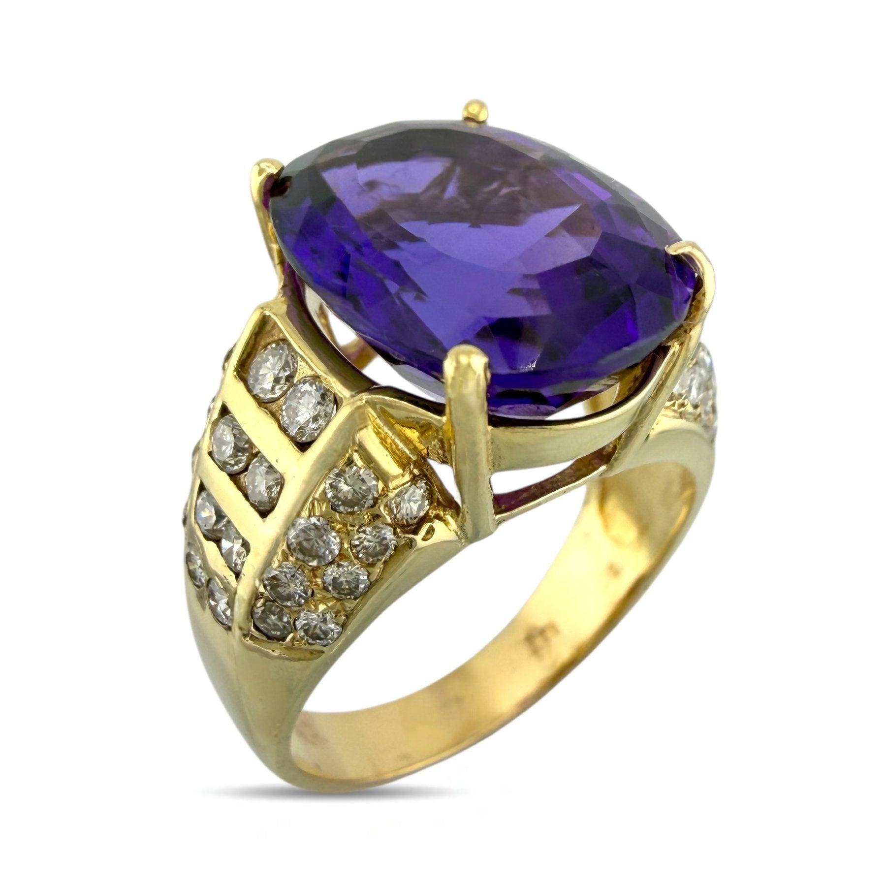 14K Yellow Gold 9.5ct Amethyst and 0.96ct Diamond Ring