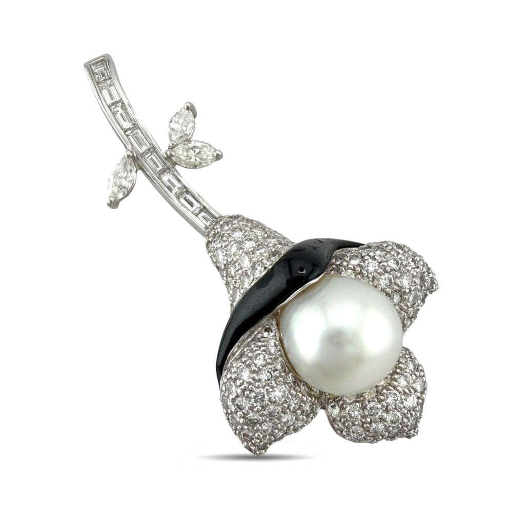 18K White Gold and 5.61ct Diamond Flower Brooch