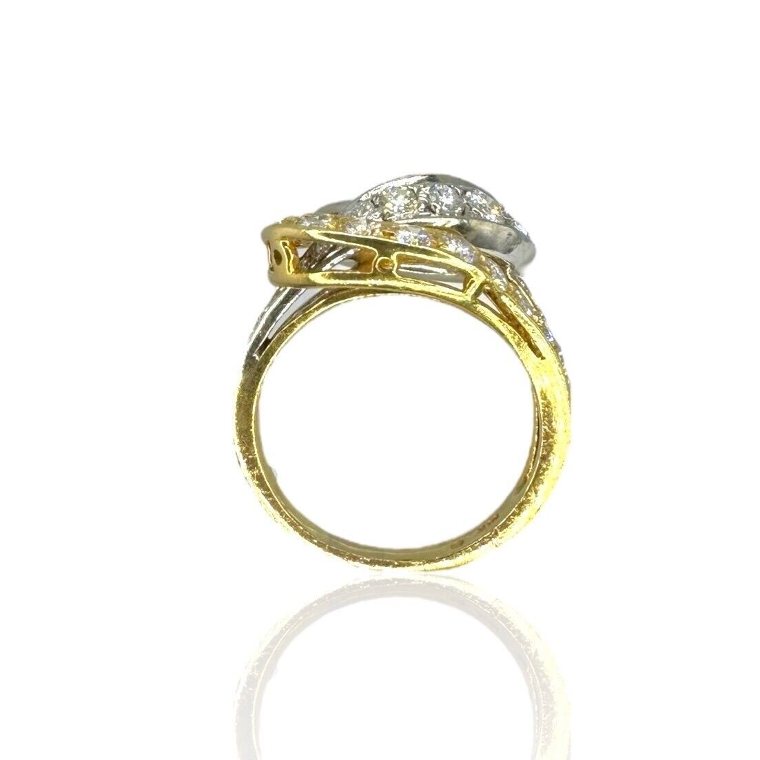 Beautiful 18K Yellow Gold Ring with Diamonds and Marquise Cut Opal