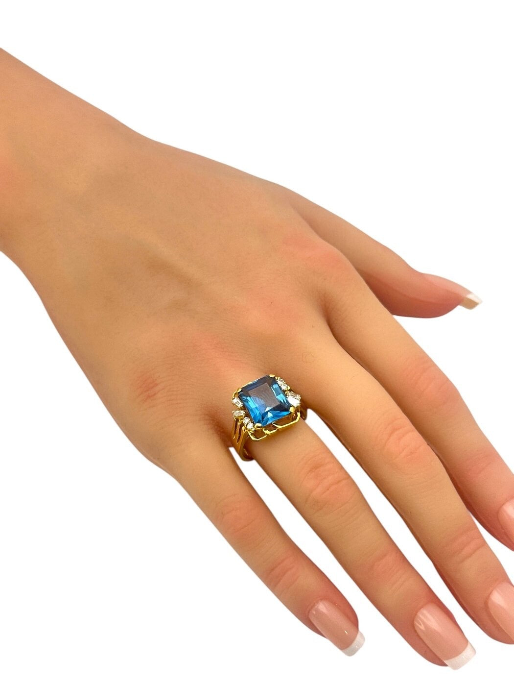 14k Yellow Gold Emerald Cut Blue Topaz W/ 0.44ctw Halo Diamond Ring - 0.20ct.tw