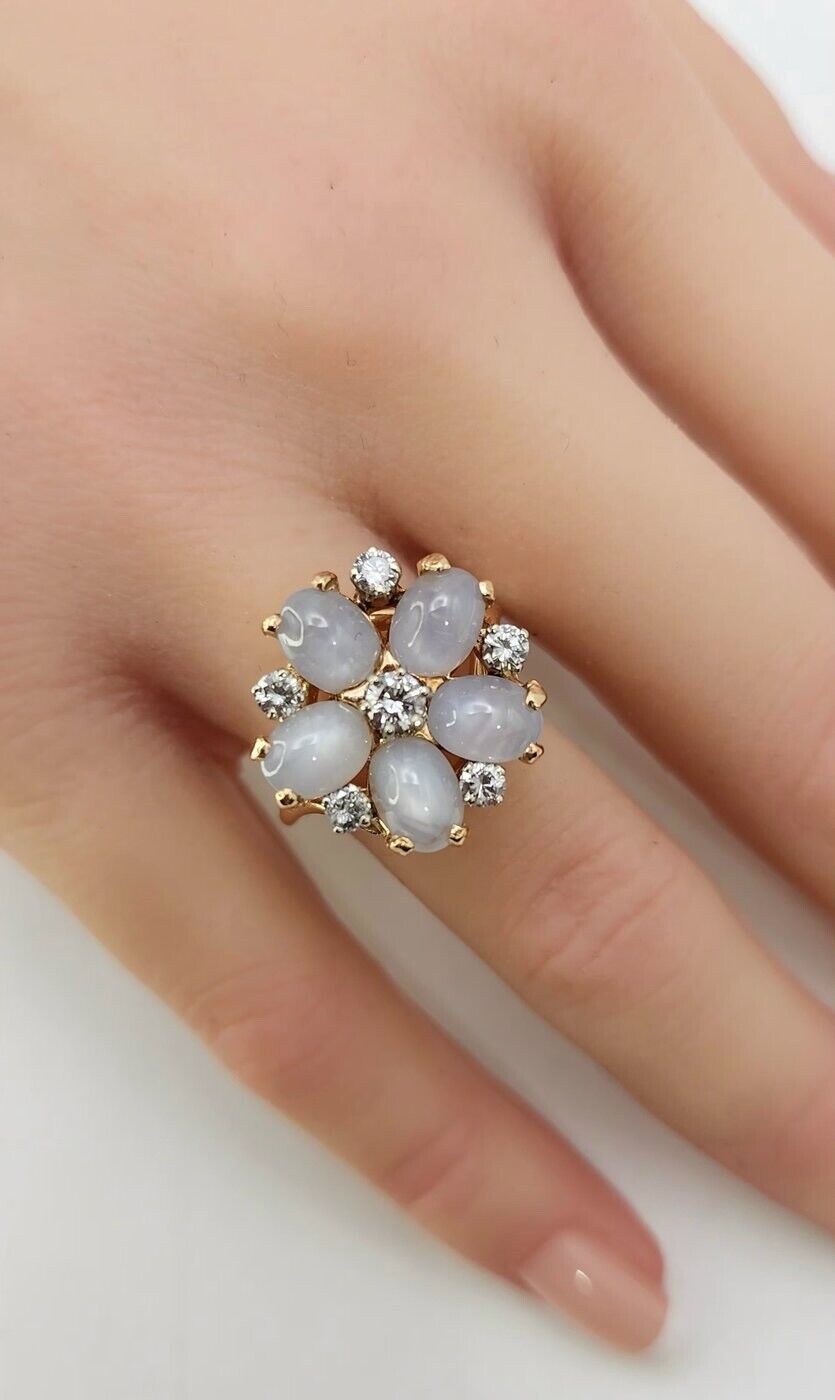 Beautiful 14K Yellow Gold Flower Design Ring with Diamonds - 0.54ct