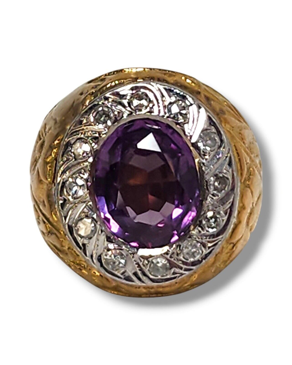 Beautiful 18K Gold Ring with Large Natural Amethyst surrounded by Diamonds