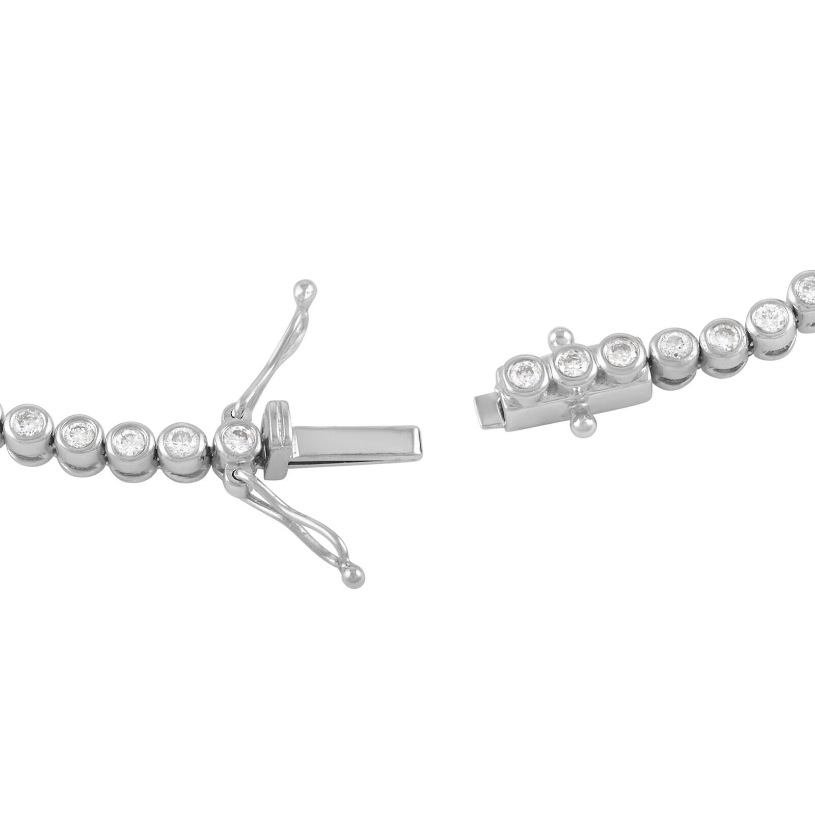 Beautiful 18K White Gold 2.05ct Diamond Evil Eye Bracelet