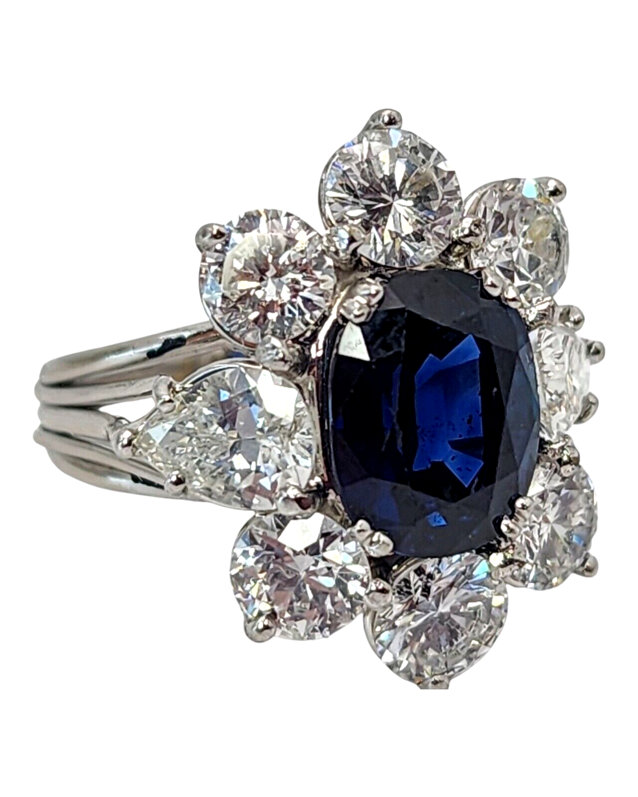 Gorgeous  3.0 Ct Sapphire and  4.70Ct  Diamond Women's Ring