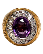 Beautiful 18K Gold Ring with Large Natural Amethyst surrounded by Diamonds