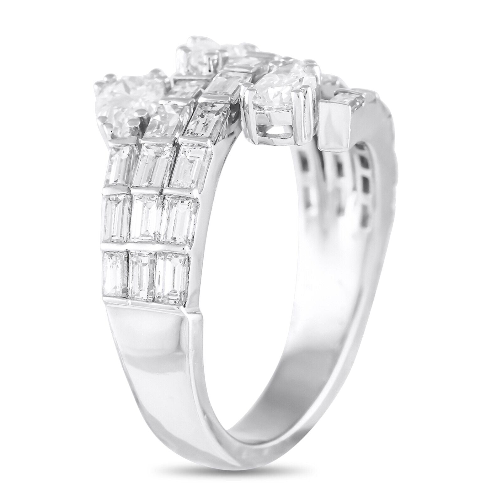Gorgeous 18K White Gold 2.60ct Diamond Ring