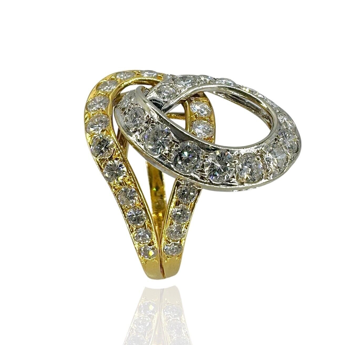 Beautiful 18K Yellow Gold Ring with Diamonds and Marquise Cut Opal