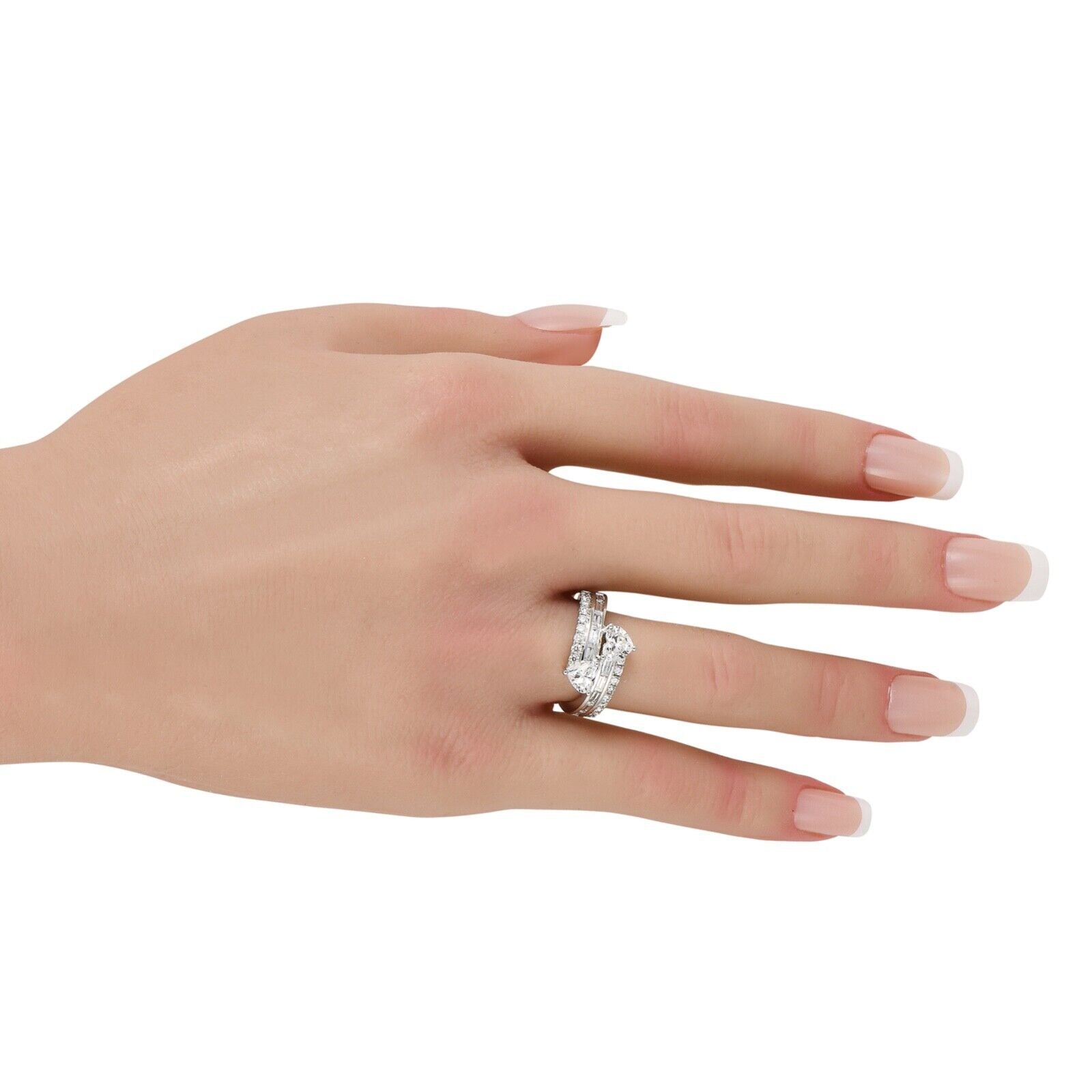Beautiful 18K White Gold 1.91ct Diamond Bypass Ring