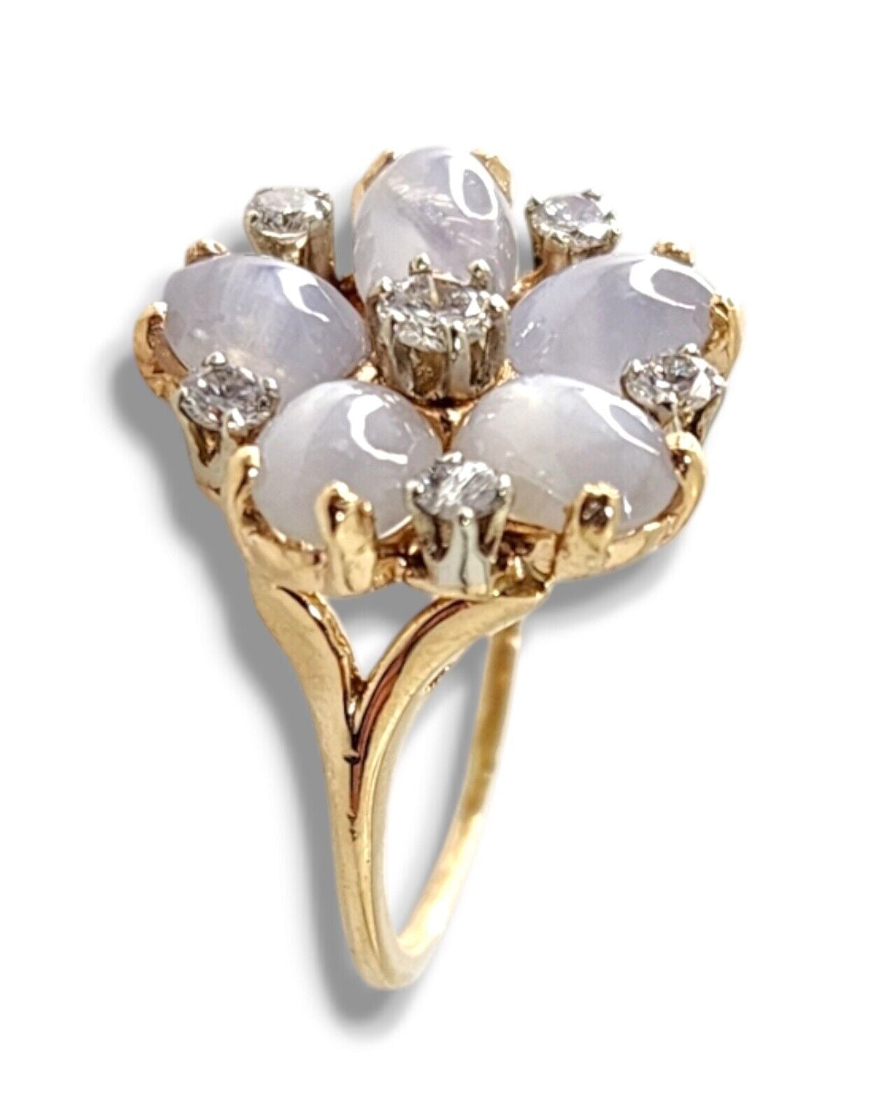 Beautiful 14K Yellow Gold Flower Design Ring with Diamonds - 0.54ct