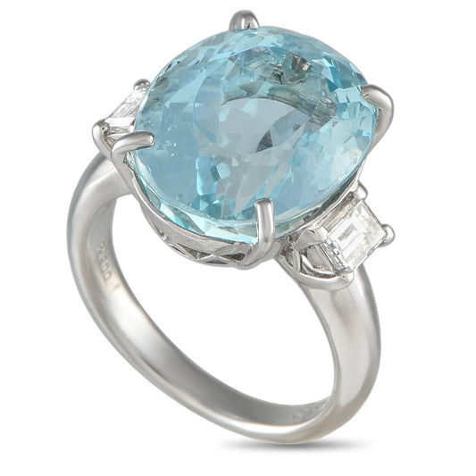 Lovely Platinum 0.52ct Diamond and Aquamarine Ring