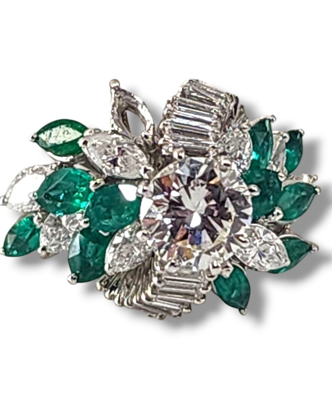 Stunning 18K Gold Ring with  Marquise Diamonds ,Emerald and 4.09ct. Diamonds
