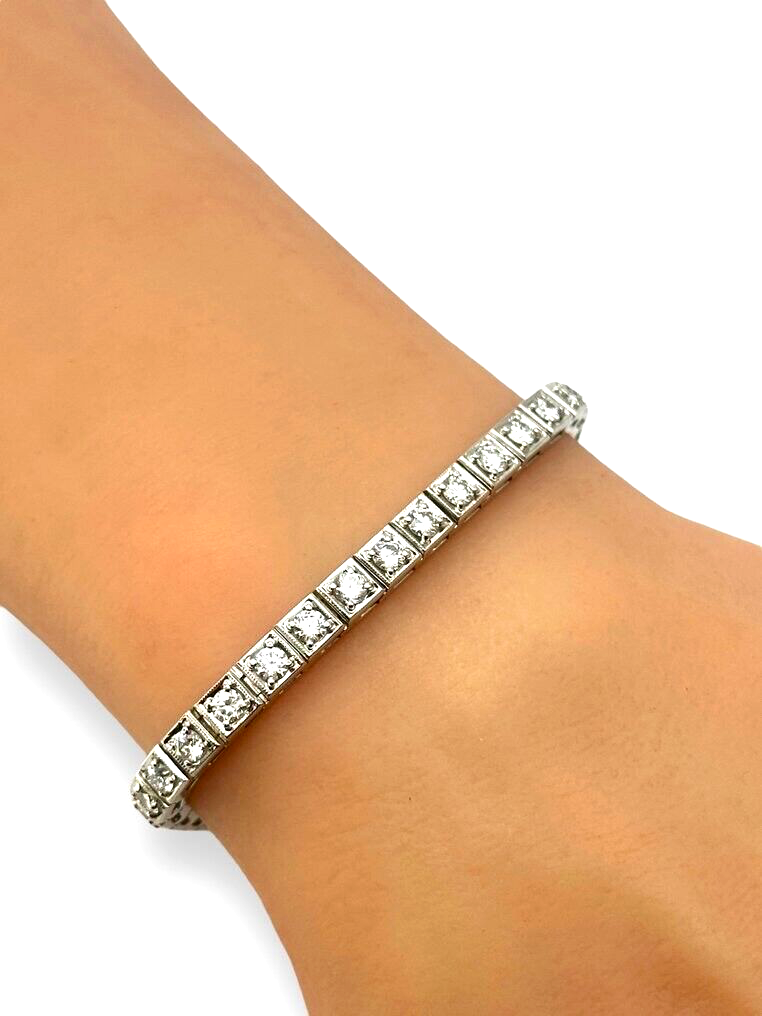 Vintage White 18K Gold and Diamond Bracelet 4.0 Carats