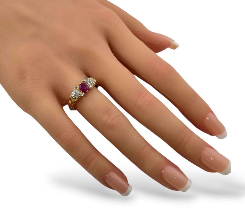 18K Gold 0.75ct Burma Ruby and Diamond Women's Ring