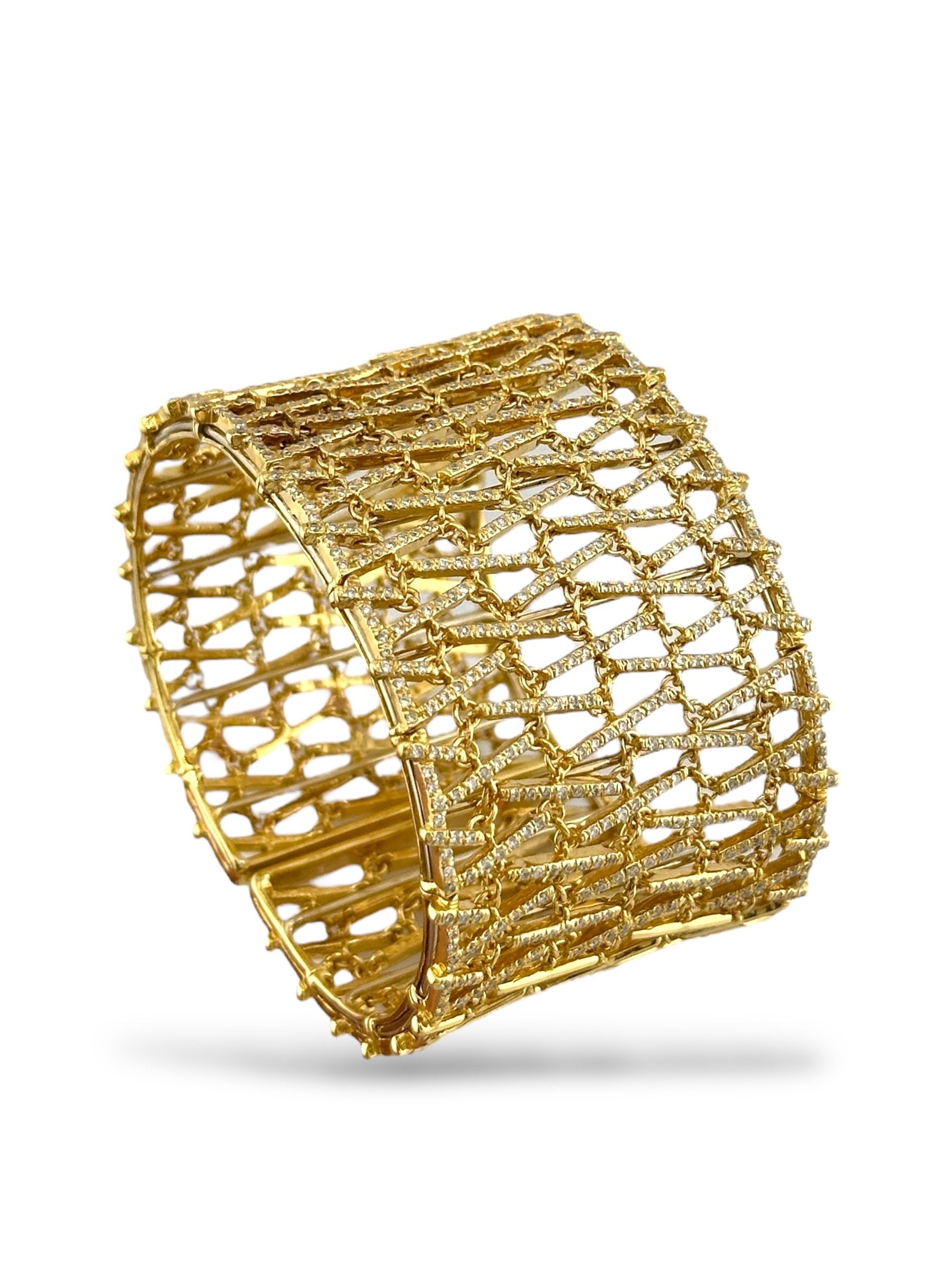 18K Yellow Gold Flexible Diamond Cuff 3.08ct Bracelet