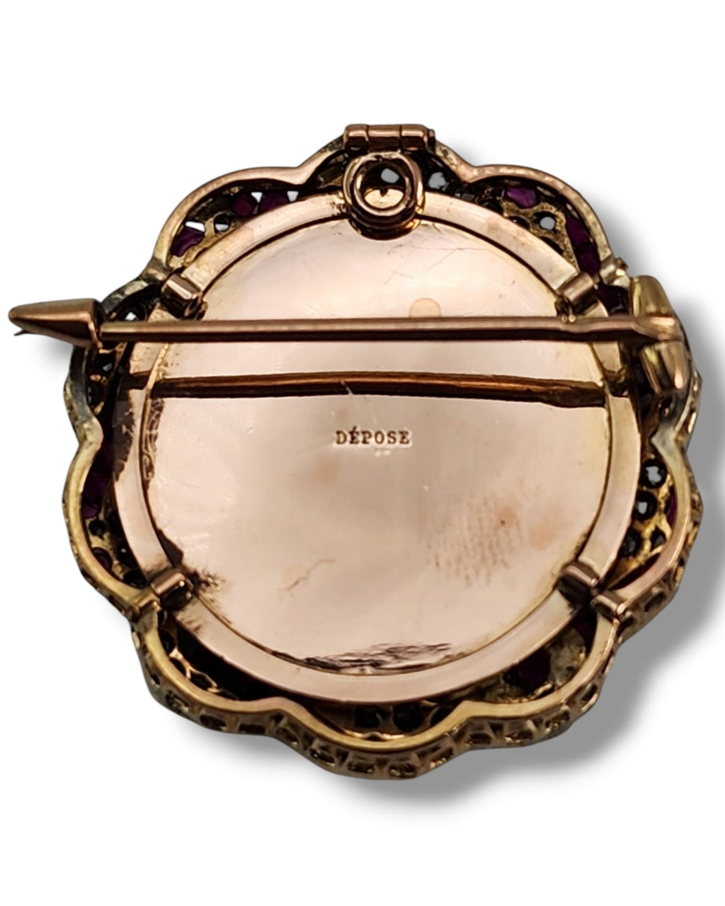 18K Yellow Gold Brooch with Diamonds and Rubies